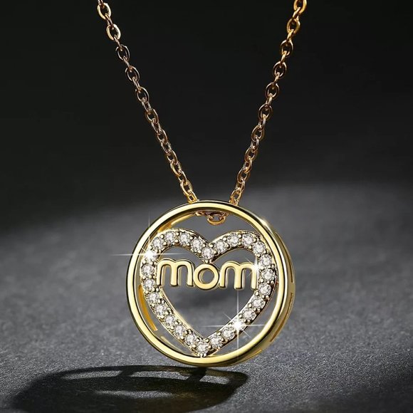 Stunning “Mom” 18KGP Necklace - Picture 4 of 9